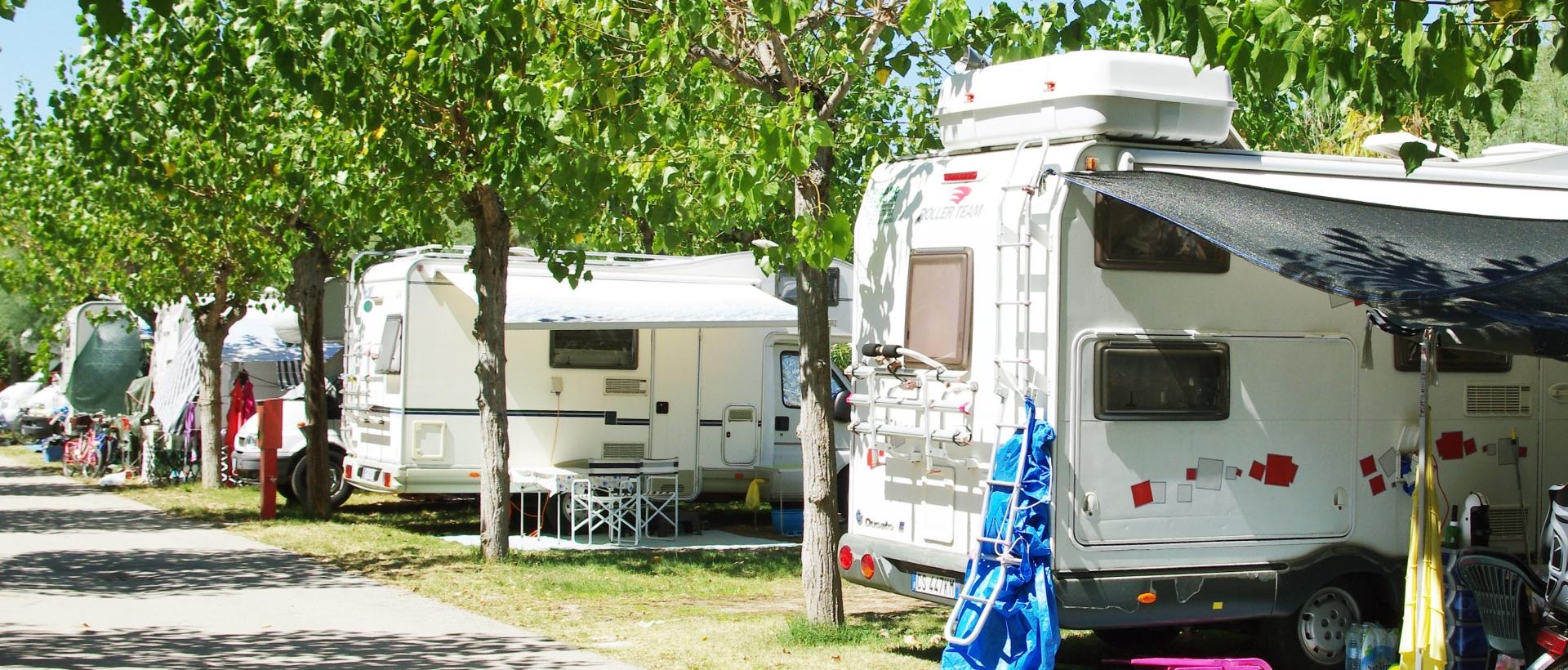 vacanzespinnaker it campeggi-nelle-marche 010