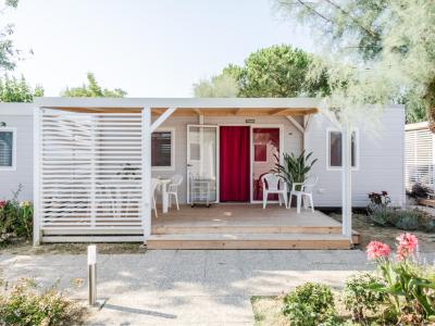 vacanzespinnaker en special-offer-sea-space-mobile-homes-for-an-exclusive-holiday-in-a-village-in-the-marche-region 016