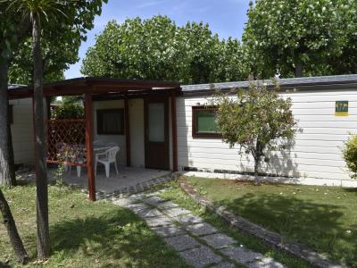 vacanzespinnaker en special-offer-june-two-room-and-three-room-apartments-on-campsite-in-the-marche 020