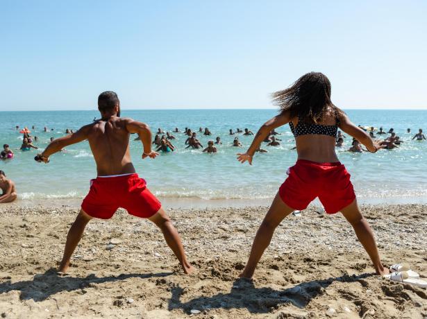 vacanzespinnaker de angebot-mit-verguenstigtem-strand-im-feriendorf-am-meer-in-fermo 007