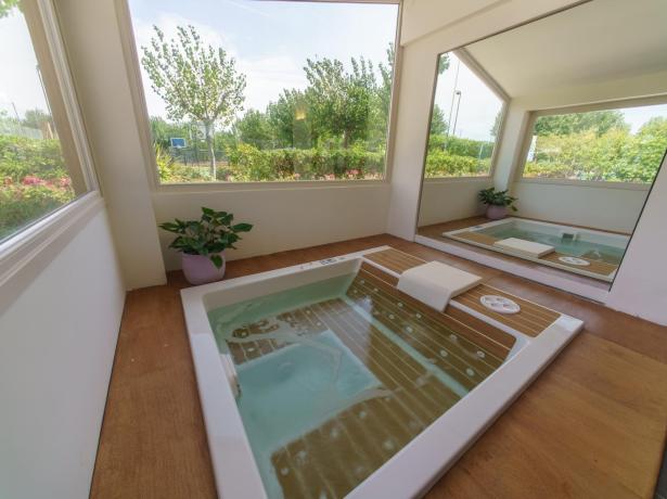 vacanzespinnaker it speciale-case-mobili-sea-space-per-un-soggiorno-esclusivo-in-villaggio-nelle-marche 008