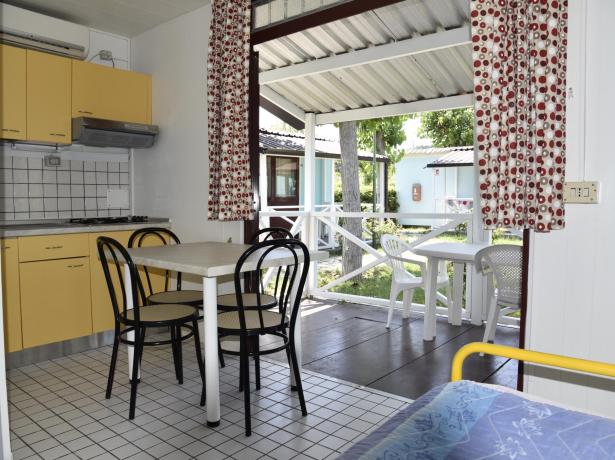 vacanzespinnaker it accettiamo-il-bonus-vacanze-in-campeggio-sul-mare-nelle-marche 005