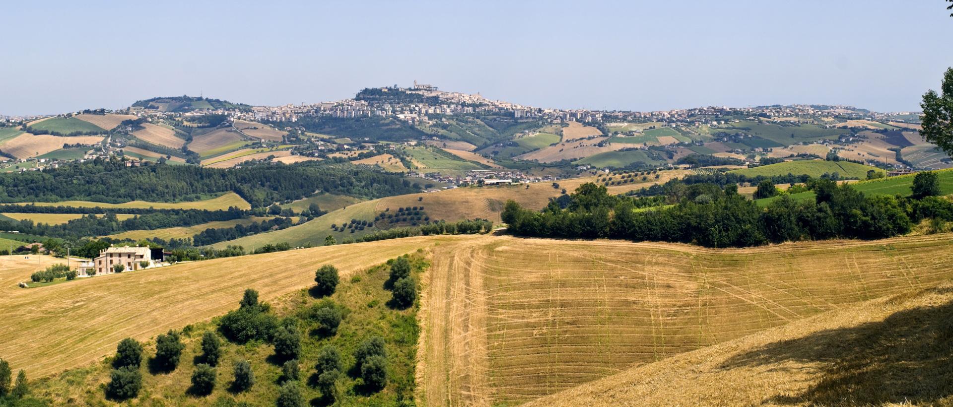 vacanzespinnaker en attractions-in-the-marche 010